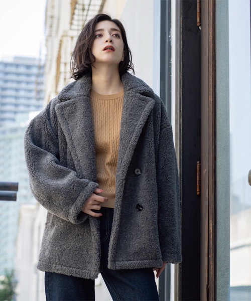 OPAQUE.CLIP（オペークドットクリップ）の「フェイクボア コクーンPコート（ピーコート・レディース・ダークグレー/キャメル/ブラウン系・00）」の5枚目の写真