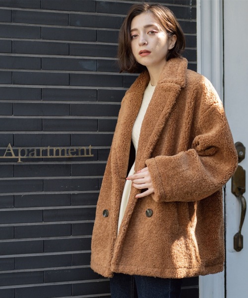 OPAQUE.CLIP（オペークドットクリップ）の「フェイクボア コクーンPコート（ピーコート・レディース・ダークグレー/キャメル/ブラウン系・00）」の16枚目の写真