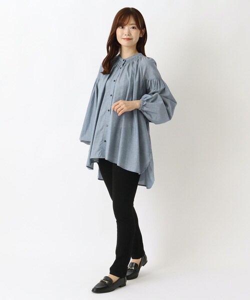 one'sterrace(ワンズテラス)の「衿ぐり シャーリング長袖ブラウス(シャツ/ブラウス・レディース・ブラック系8/ネイビー系5/ブルー系その他7・02)」の14枚目の写真