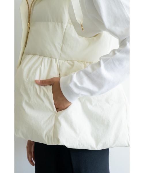 M.deux(エムドゥ)の「タフタペプラムベスト(ベスト・レディース・ブラック・MEDIUM)」の8枚目の写真