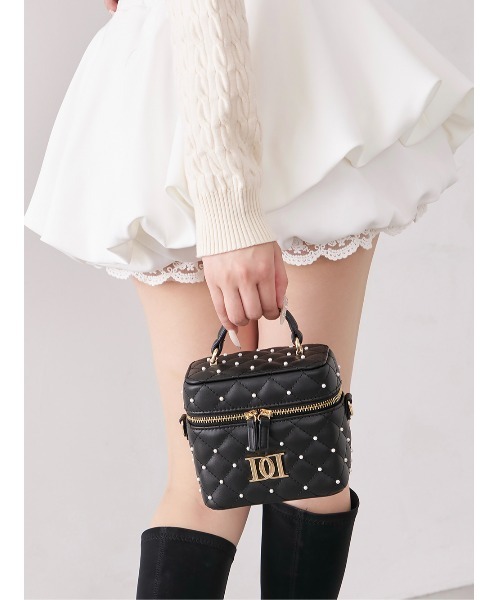 ゴールドパーツ】キルティングパールスクエアミニバッグ（ショルダー