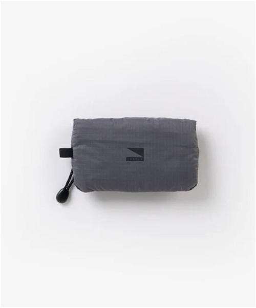 LANDER(ランダ―)の「LANDER / PACKABLE BAG 8L(トートバッグ・メンズ・チャコールグレー・FREE)」の3枚目の写真