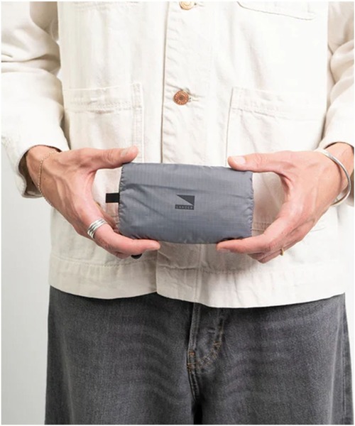 LANDER(ランダ―)の「LANDER / PACKABLE BAG 8L(トートバッグ・メンズ・チャコールグレー・FREE)」の4枚目の写真