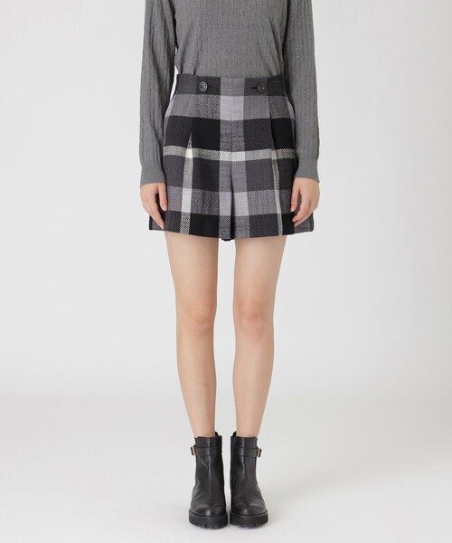 BLUE LABEL CRESTBRIDGE(ブルーレーベルクレストブリッジ)の「クレストブリッジチェックスラブプリペラキュロットパンツ(その他パンツ・レディース・ブラック/レッド/イエロー系その他3・36/38)」の2枚目の写真