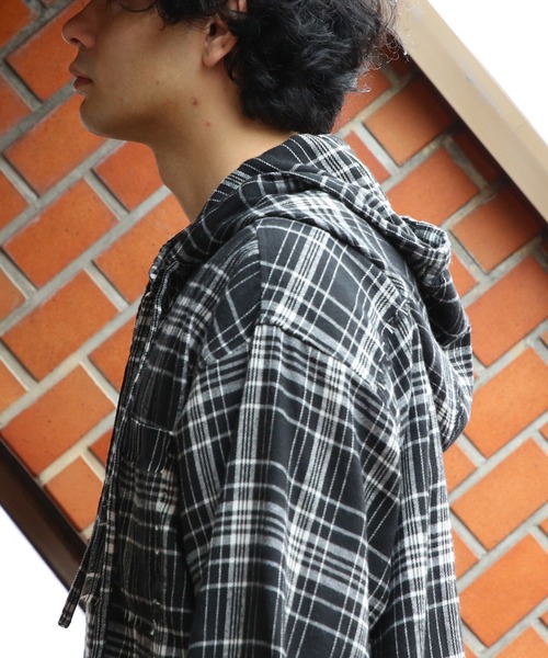 ８(eight)（エイト）の「オーバーサイズフードシャツ（シャツ/ブラウス・メンズ・イエロー/パープル/ピンク/ブラック・MEDIUM/LARGE）」の12枚目の写真