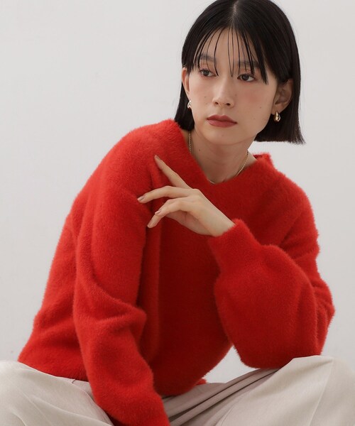 THE SHOP TK (ザ ショップ ティーケー )の「【洗える】上品にきらめく フェザーラメニット(ニット/セーター・レディース・アイボリー/スミクロ/ナチュラル/ワインレッド・12/13)」の4枚目の写真