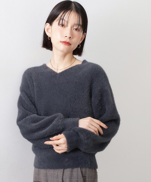 THE SHOP TK (ザ ショップ ティーケー )の「【洗える】上品にきらめく フェザーラメニット(ニット/セーター・レディース・アイボリー/スミクロ/ナチュラル/ワインレッド・12/13)」の10枚目の写真