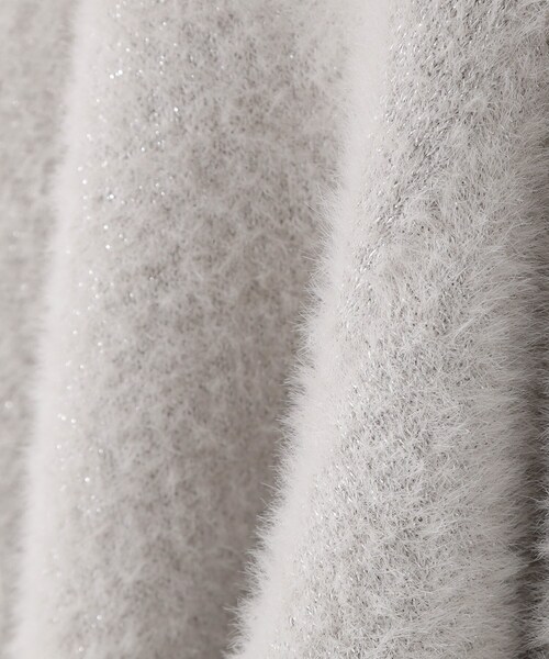 THE SHOP TK (ザ ショップ ティーケー )の「【洗える】上品にきらめく フェザーラメニット(ニット/セーター・レディース・アイボリー/スミクロ/ナチュラル/ワインレッド・12/13)」の16枚目の写真