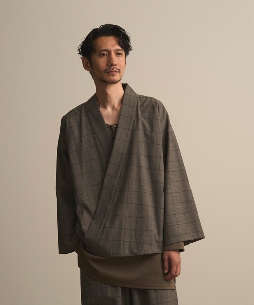 和ROBE（ワローブ）の「2025年秋冬の和ROBE / WA Y SHIRT（カーディガン/ボレロ・メンズ・ネイビー/グレー・2/3）」の6枚目の写真