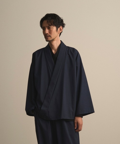 和ROBE（ワローブ）の「2025年秋冬の和ROBE / WA Y SHIRT（カーディガン/ボレロ・メンズ・ネイビー/グレー・2/3）」の14枚目の写真