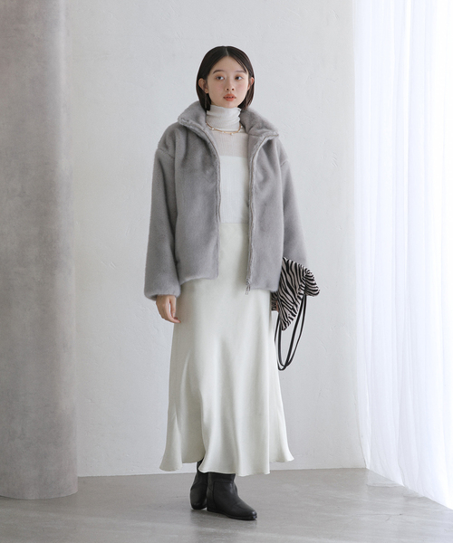 La TOTALITE（ラトータリテ）の「【洗える】フェイクファージップコート（その他アウター・レディース・タン/チャコールグレー・36/38）」の3枚目の写真