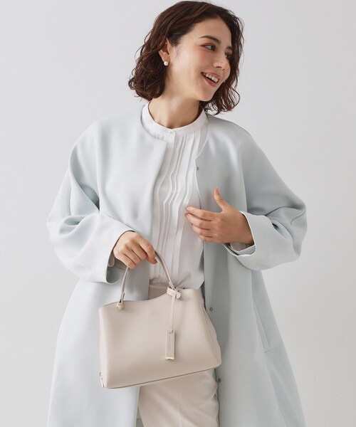 OPAQUE.CLIP（オペークドットクリップ）の「【2WAY】合皮ミドルサイズボストンバッグ（ボストンバッグ・レディース・ナチュラル/ブラック・00）」の5枚目の写真