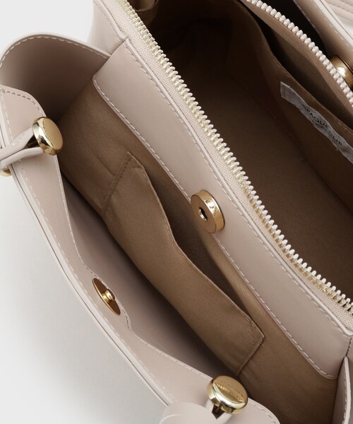 OPAQUE.CLIP（オペークドットクリップ）の「【2WAY】合皮ミドルサイズボストンバッグ（ボストンバッグ・レディース・ナチュラル/ブラック・00）」の15枚目の写真