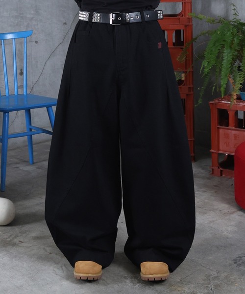 ILL'S（イルズ）の「バレルレッグ チノパンツ メンズ レディース ユニセックス（チノパンツ・メンズ・ブラック/ベージュ・M/L）」の16枚目の写真