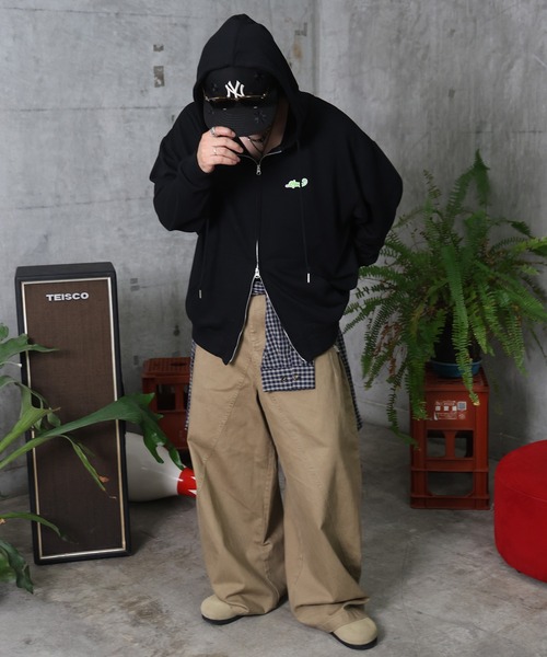 ILL'S（イルズ）の「バレルレッグ チノパンツ メンズ レディース ユニセックス（チノパンツ・メンズ・ブラック/ベージュ・M/L）」の9枚目の写真
