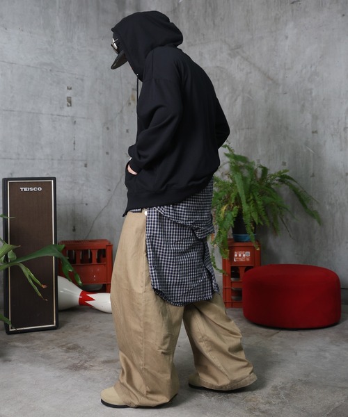 ILL'S（イルズ）の「バレルレッグ チノパンツ メンズ レディース ユニセックス（チノパンツ・メンズ・ブラック/ベージュ・M/L）」の13枚目の写真
