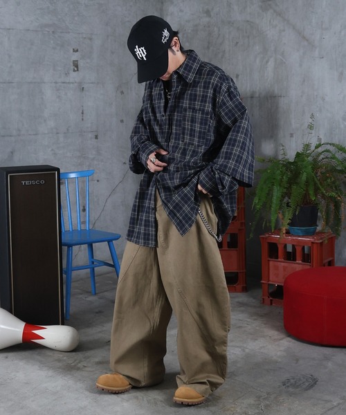 ILL'S（イルズ）の「バレルレッグ チノパンツ メンズ レディース ユニセックス（チノパンツ・メンズ・ブラック/ベージュ・M/L）」の21枚目の写真