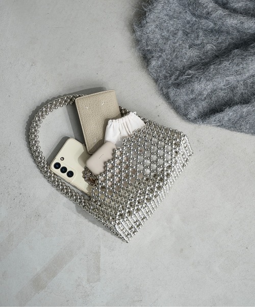 THE YOn(ザヨン)の「ビーズデザインパーティーバッグ(ショルダーバッグ・レディース・シルバー/アンティークシルバー・FREE)」の16枚目の写真