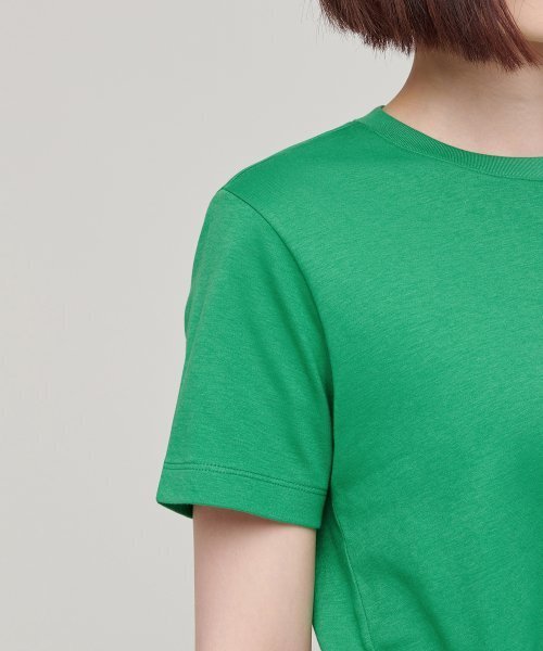 MUSINSA STANDARD WOMAN（ムシンサスタンダードウーマン）の「ウィメンズベーシッククルーネックTシャツ[グラスグリーン]（Tシャツ/カットソー・レディース・その他・SMALL/X-SMALL）」の5枚目の写真