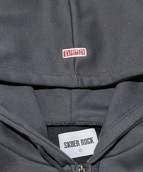 SK8ER ROCK（スケーターロック）の「Striking Cross Sweat Hood Zip-Up ((dark gray))（パーカー・レディース・その他・FREE）」の3枚目の写真