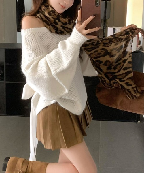 kirakiraShop(キラキラショップ)の「バックリボン デザイン シャギー ニット(ニット/セーター・レディース・オフホワイト/グレー/パープル・FREE)」の4枚目の写真