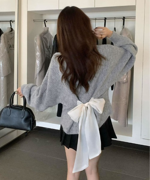 kirakiraShop(キラキラショップ)の「バックリボン デザイン シャギー ニット(ニット/セーター・レディース・オフホワイト/グレー/パープル・FREE)」の9枚目の写真