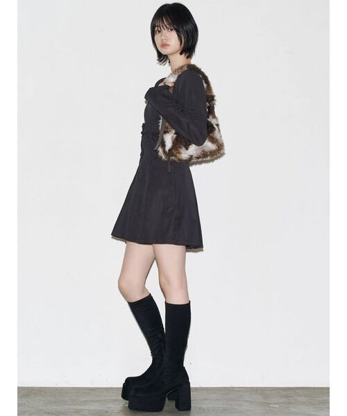 EMODA（エモダ）の「2WAYショルダーギャザーワンピース（ワンピース・レディース・ブラウン/ブラック/グレー・FREE）」の16枚目の写真