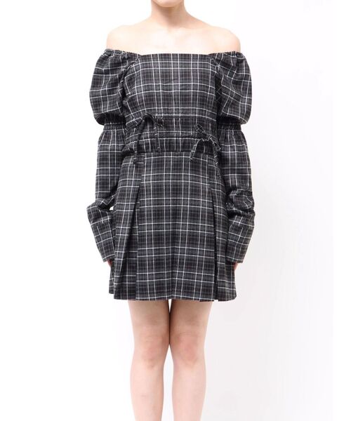 EMODA（エモダ）の「2WAYショルダーギャザーワンピース（ワンピース・レディース・ブラウン/ブラック/グレー・FREE）」の6枚目の写真