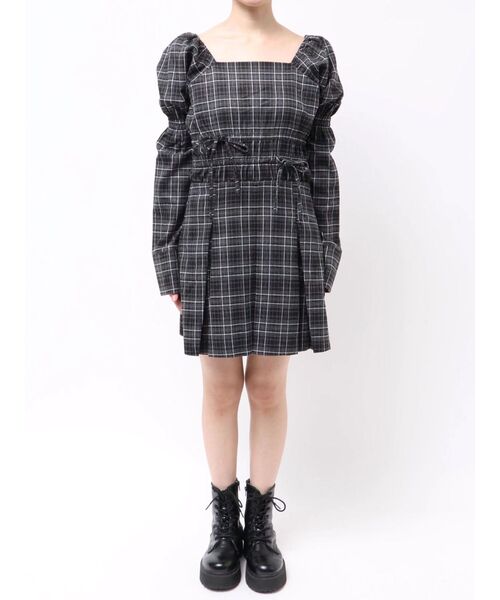 EMODA（エモダ）の「2WAYショルダーギャザーワンピース（ワンピース・レディース・ブラウン/ブラック/グレー・FREE）」の7枚目の写真