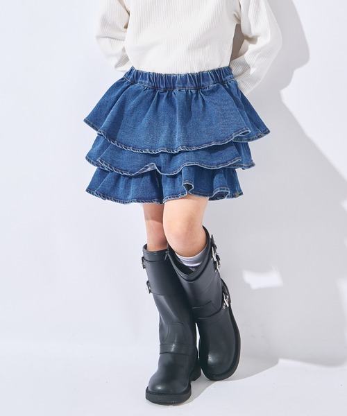 ever closet（エバークローゼット）の「揺れる3段フリル デニムキュロット（デニムパンツ・キッズ・ブルー/ブラック/サックスブルー・100cm/90cm/150cm/140cm/130cm/120cm/110cm）」の3枚目の写真