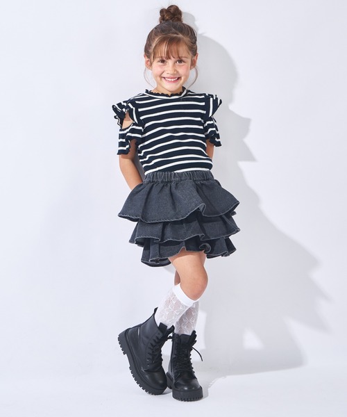 ever closet（エバークローゼット）の「揺れる3段フリル デニムキュロット（デニムパンツ・キッズ・ブルー/ブラック/サックスブルー・100cm/90cm/150cm/140cm/130cm/120cm/110cm）」の4枚目の写真
