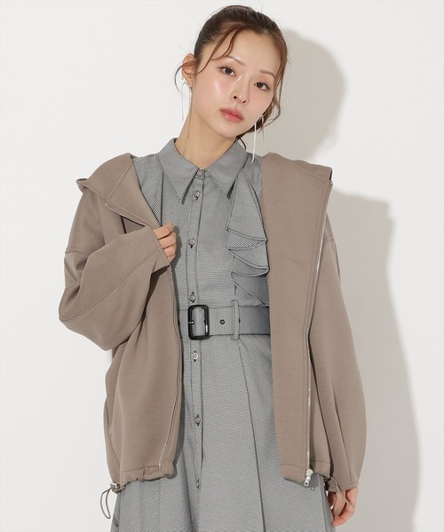 AND COUTURE（アンドクチュール）の「ダンボールポンチフードジップパーカー（パーカー・レディース・ブラック/ダークブラウン/ベージュ・FREE）」の2枚目の写真