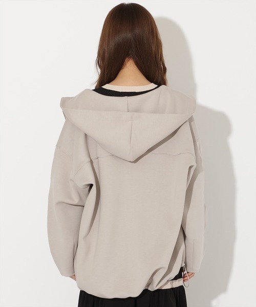 AND COUTURE（アンドクチュール）の「ダンボールポンチフードジップパーカー（パーカー・レディース・ブラック/ダークブラウン/ベージュ・FREE）」の17枚目の写真