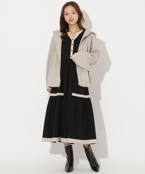 AND COUTURE（アンドクチュール）の「ダンボールポンチフードジップパーカー（パーカー・レディース・ブラック/ダークブラウン/ベージュ・FREE）」の21枚目の写真