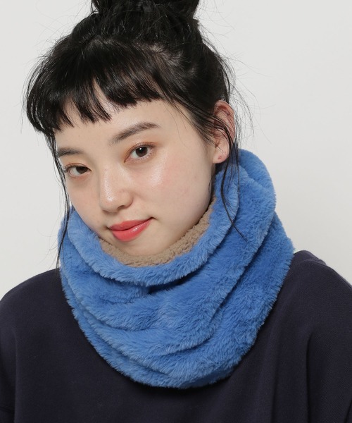 niko and...（ニコアンド）の「オリジナルフェイクファーネックウォーマー（ネックウォーマー/スヌード・レディース・チャコール/マスタード/モカ/ブルー/アイボリー/カーキ・0）」の5枚目の写真