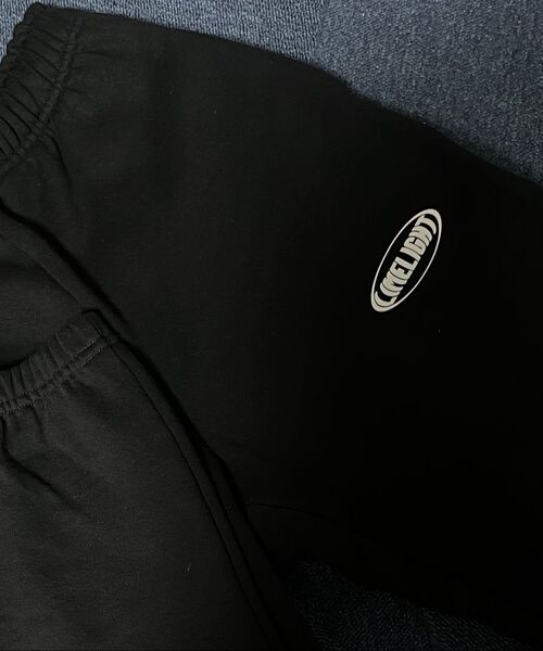 LIMELIGHT APPAREL(ライムライトアパレル)の「オペラオーバルロゴヘビージョガーパンツ(アッシュグレー/ブラック)(スウェットパンツ・メンズ・その他・MEDIUM/X-LARGE/LARGE/SMALL)」の5枚目の写真