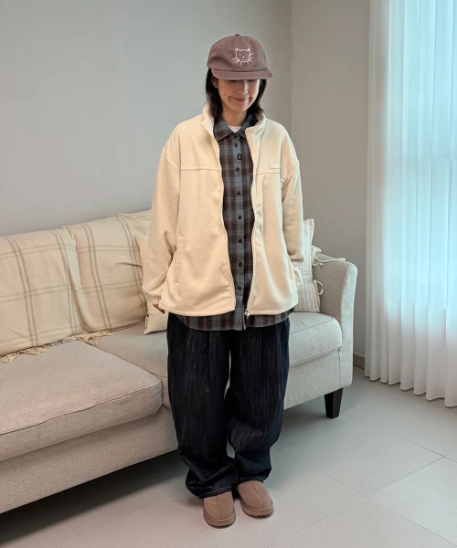 SELITIO(セレティオ)の「男性 ハーフネック フリース ジップアップジャケット ベージュ(その他アウター・メンズ・ベージュ・MEDIUM/LARGE/X-LARGE)」の5枚目の写真