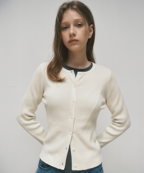 WEDNESDAYOASISFORWOMEN（ウェンズデー オアシス フォー ウーマン）の「ウォッシャブルシアニットカーディガン_IVORY(WC25-KN35)（ニット/セーター・レディース・アイボリー・FREE）」の3枚目の写真