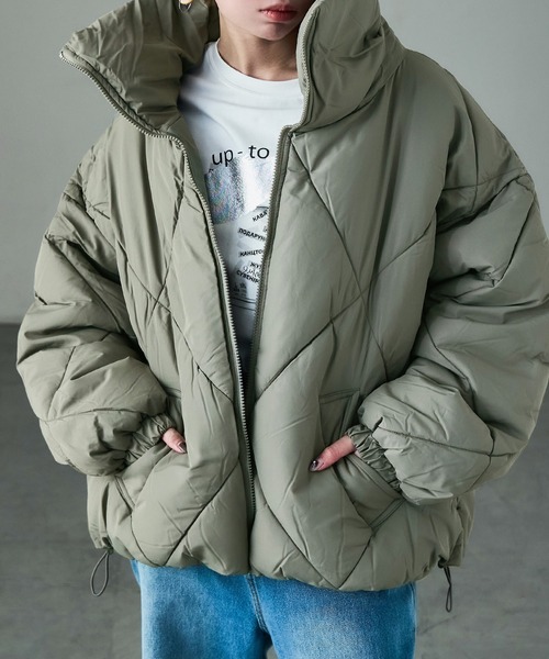 Fashion Letter（ファッションレター）の「ダイヤキルト ビッグカラー 中綿ブルゾン（ダウンジャケット/コート・レディース・ブラック/カーキ/オフホワイト・L/M）」の8枚目の写真