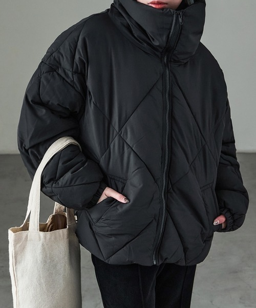 Fashion Letter（ファッションレター）の「ダイヤキルト ビッグカラー 中綿ブルゾン（ダウンジャケット/コート・レディース・ブラック/カーキ/オフホワイト・L/M）」の15枚目の写真