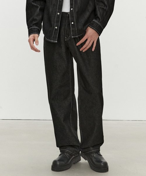 DECET(デケト)の「Mid Rise Wide Jeans DCPT027CPBlack(デニムパンツ・レディース・その他・34/32/30/26/28)」の4枚目の写真