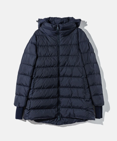 HERNO(ヘルノ)の「HERNO A-Shape DOWN JACKET IN NYLON CHAMONIX ヘルノ Aシェイプ ナイロ ダウンジャケット(ダウンジャケット/コート・レディース・ブラック/ダークグレー/ネイビー・44/40)」の1枚目の写真
