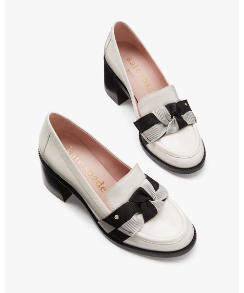 kate spade new york(ケイトスペード ニューヨーク)の「レアンドラ ローファー パンプス(パンプス・レディース・ホワイト・7/6.5)」の2枚目の写真