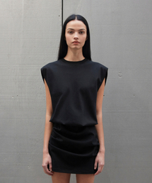 ERA（エラ）の「WOMEN FITTED SLEEVELESS TUCK DRESS - BLACK（ワンピース）」