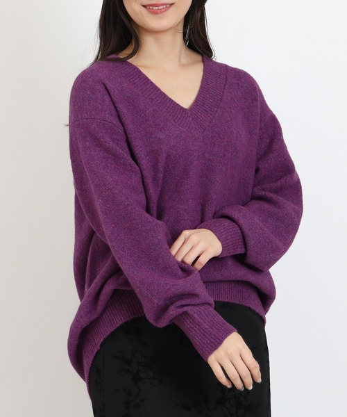 TRUDEA(トルディア)の「ミルドライクVネックニット(ニット/セーター・レディース・パープル/アイボリー/チャコールグレー/ブルー・MEDIUM)」の18枚目の写真