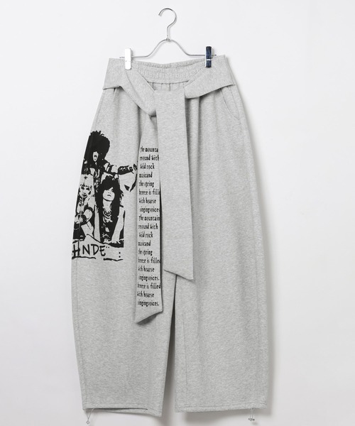 LAND MUSEUM（ランドミュージアム）の「LAND MUSEUM／バレルレタースウェットパンツ（スウェットパンツ・メンズ・ブラック/グレー・MEDIUM/LARGE）」の4枚目の写真