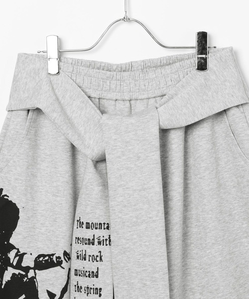 LAND MUSEUM（ランドミュージアム）の「LAND MUSEUM／バレルレタースウェットパンツ（スウェットパンツ・メンズ・ブラック/グレー・MEDIUM/LARGE）」の6枚目の写真