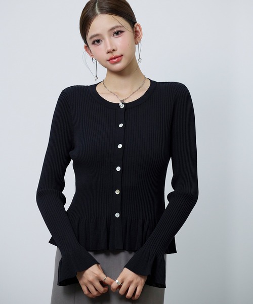 SAISON DE PAPILLON（セゾンドパピヨン）の「【新作登場！】レディース ニット カーディガン クルーネック 2way フレア 貝ボタン きれいめ オフィスカジュアル（カーディガン/ボレロ・レディース・ホワイト/ベージュ/ブラック・M/L）」の3枚目の写真