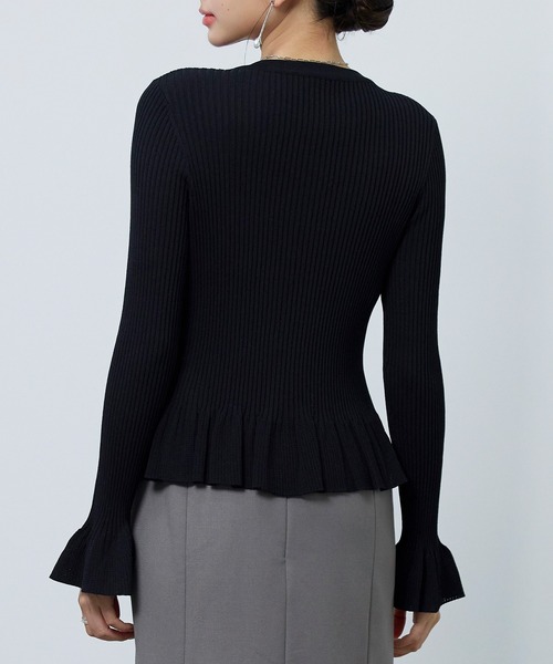 SAISON DE PAPILLON（セゾンドパピヨン）の「【新作登場！】レディース ニット カーディガン クルーネック 2way フレア 貝ボタン きれいめ オフィスカジュアル（カーディガン/ボレロ・レディース・ホワイト/ベージュ/ブラック・M/L）」の6枚目の写真