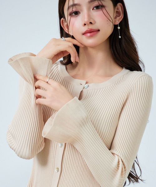 SAISON DE PAPILLON（セゾンドパピヨン）の「【新作登場！】レディース ニット カーディガン クルーネック 2way フレア 貝ボタン きれいめ オフィスカジュアル（カーディガン/ボレロ・レディース・ホワイト/ベージュ/ブラック・M/L）」の14枚目の写真